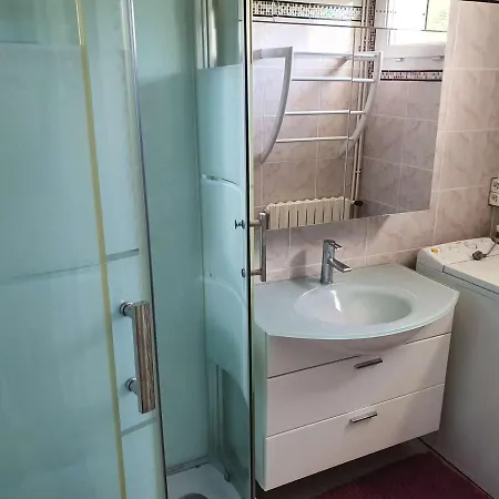 Maison Familiale Spacieuse Avec Jardin, Terrasse Ensoleillee Et Parking A - Fr-1-672-18 Tatil Evi