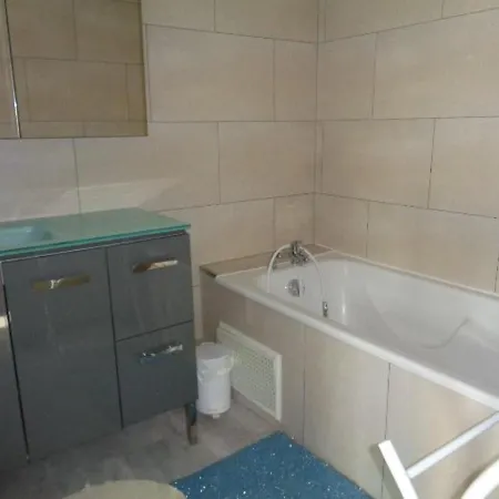Maison Familiale Spacieuse Avec Jardin, Terrasse Ensoleillee Et Parking A - Fr-1-672-18 Tatil Evi